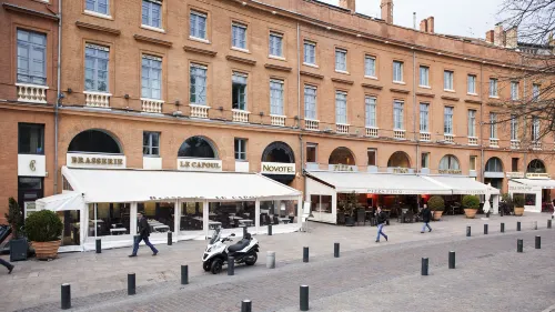 Novotel Toulouse Centre Wilson Exterior Photos
