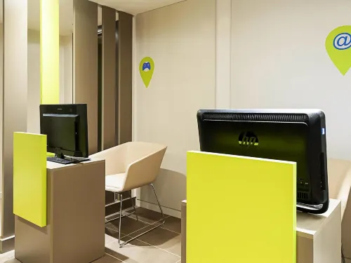 Hotel Ibis Styles Lleida Torrefarrera Aree comuni Photos