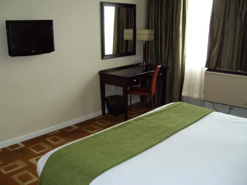 Garden Court or Tambo International Airport Chambres Photos