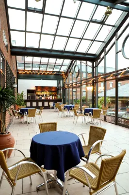 Cedar Court Bradford Hotel Public Areas Photos