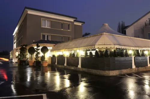 Bivius Hotel Restaurant Luxembourg Exterior Photos