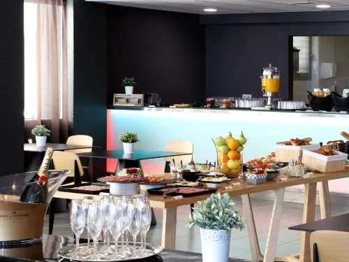 AxelBeach Ibiza Suites Apartments Spa and Beach Club - Adults Only Restauration Photos
