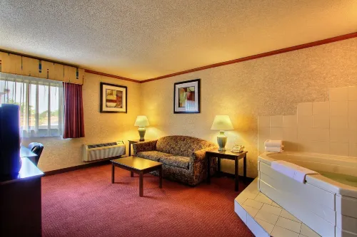 Days Inn & Suites by Wyndham Madison Heights MI Leisure & Recreation Photos