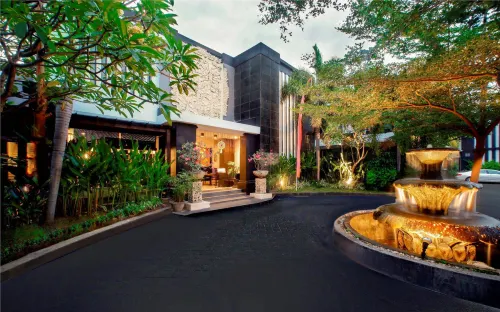 The Radiant Hotel Eksterior Photos