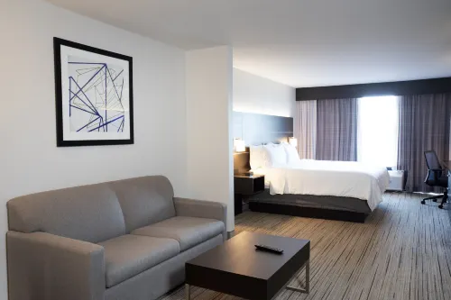 Holiday Inn Express & Suites Chester-Monroe-Goshen Photos