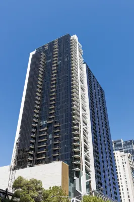 Wrap on Southbank Exterior Photos