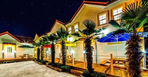 Moon Rabbit Pension Exterior Photos
