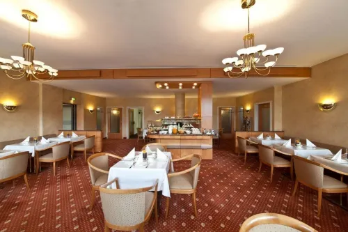 PLAZA INN Rieker Stuttgart Hauptbahnhof Mahlzeiten Photos