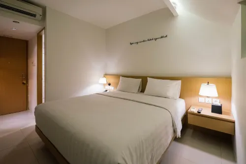 Namin Dago Hotel Rooms Photos