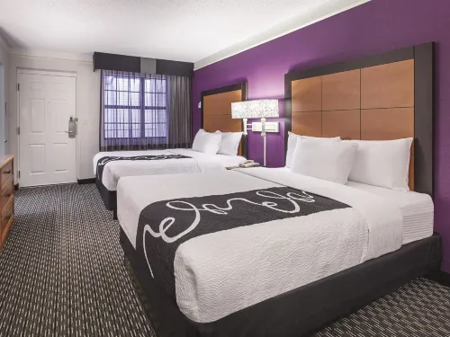 La Quinta Inn & Suites by Wyndham Raleigh Durham Airport Photos