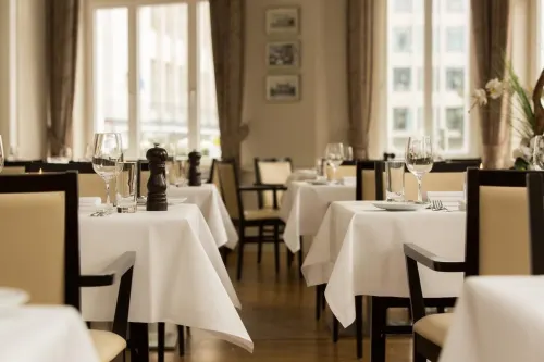 Steigenberger Hotel Bielefelder Hof Dining Photos