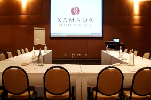 Ramada Hotel & Suites by Wyndham Ballina Byron Espaces Affaires Photos