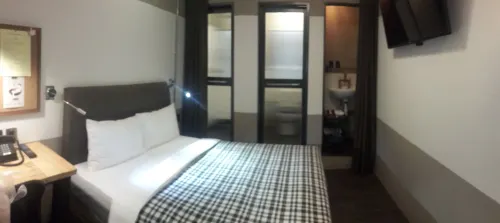 Hotel Papa Whale Rooms Photos
