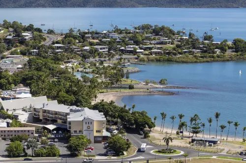 Airlie Beach Hotel Near Hotel Photos