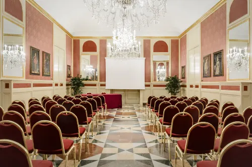 Eurostars Centrale Palace Hotel Business Photos