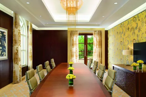 The Ritz-Carlton, Dubai Бизнес-удобства Photos