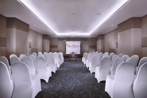 The Alana Hotel & Convention Center Solo by Aston Fasilitas Bisnis Photos