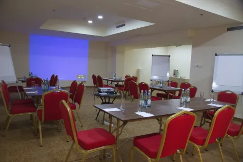 Paris Hotel Yerevan مرافق الأعمال Photos