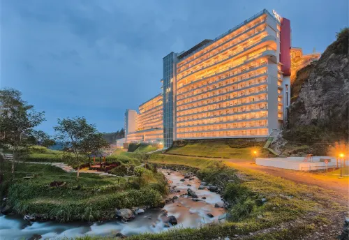 Le Eminence Hotel Convention & Resort Ciloto - Puncak Unggulan Photos