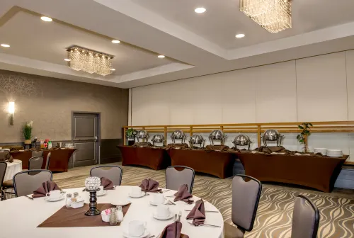 Crowne Plaza Suffern-Mahwah Restauration Photos