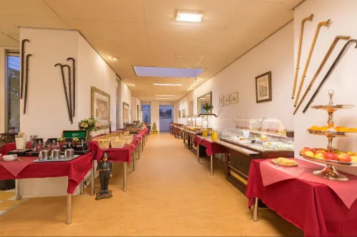 Rho Hotel Restauration Photos