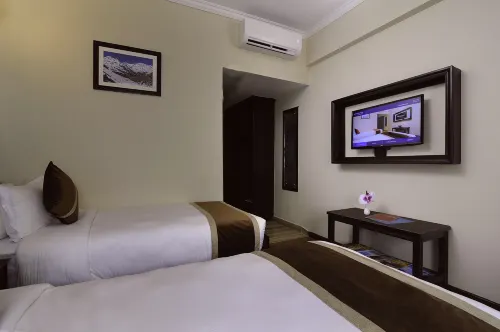 Hotel Sarowar Photos