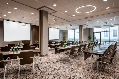 Courtyard by Marriott Munich City Center Business Facilities Photos