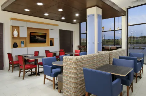 Holiday Inn Express & Suites Dallas-Frisco NW Toyota Stdm Dining Photos