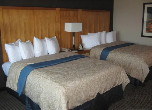 Best Western Plus Marina Gateway Hotel Photos