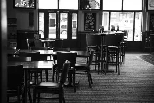 Melton Hotel Restauration Photos