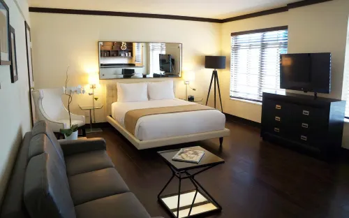 Lincoln Arms Suites Photos