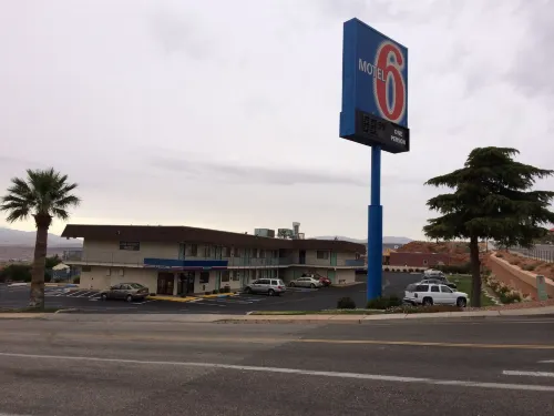 Motel 6 Saint George, UT Exterior Photos