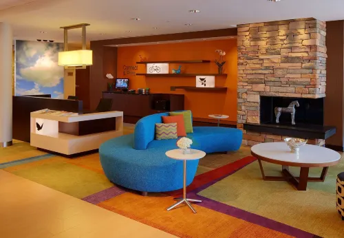 Fairfield Inn & Suites Springfield Northampton/Amherst Public Areas Photos