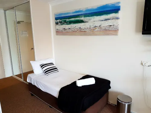 Outrigger Burleigh Photos
