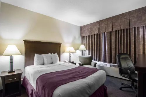 Quality Inn & Suites Yellowknife Photos