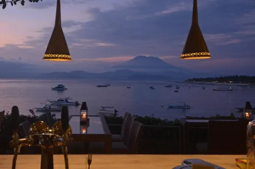Batu Karang Lembongan Resort & Spa تناول الطعام Photos