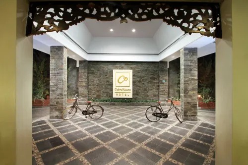 Cakra Kusuma Area Publik Photos