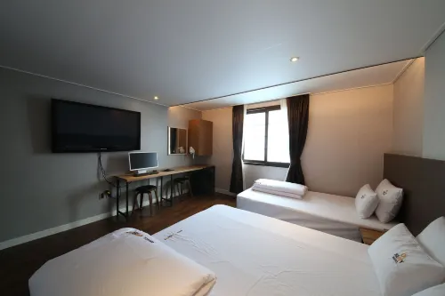 The Stone Bridge Hotel Sasang Photos