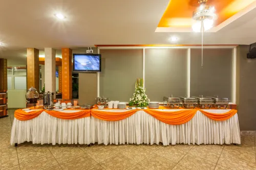 Mahatma Residence Makanan Photos