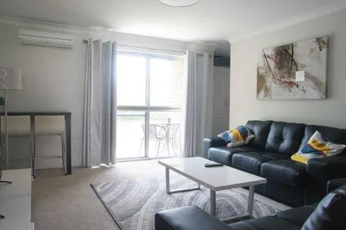 Ascot Budget Inn & Residences Photos