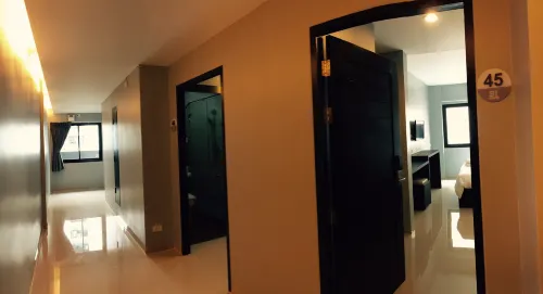 B1 Residence Area Publik Photos