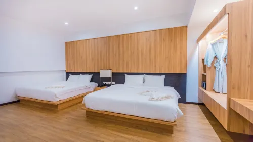 Lot 33 Boutique Hotel Rooms Photos