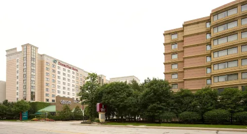 Embassy Suites by Hilton Chicago O'Hare Rosemont Near Hotel Photos