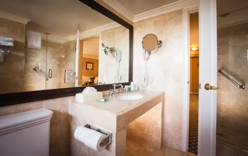 Best Western Plus Sunset Plaza Hotel Photos