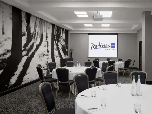 Radisson Blu Hotel Leeds City Centre Business Facilities Photos