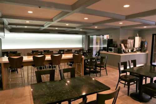 Best Western Plus Meridian Inn & Suites, Anaheim-Orange Restauration Photos