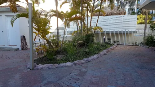 Outrigger Burleigh Exterior Photos