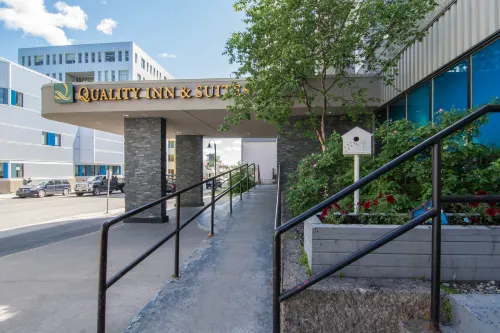 Quality Inn & Suites Yellowknife Öffentliche Flächen Photos
