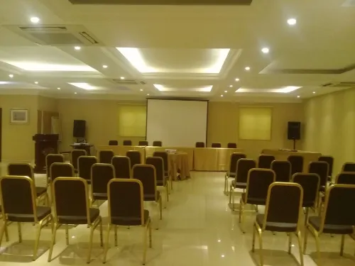 Hotel Valenza Бизнес-удобства Photos