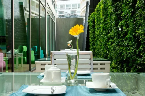 Seven Zea Chic Hotel Restauration Photos